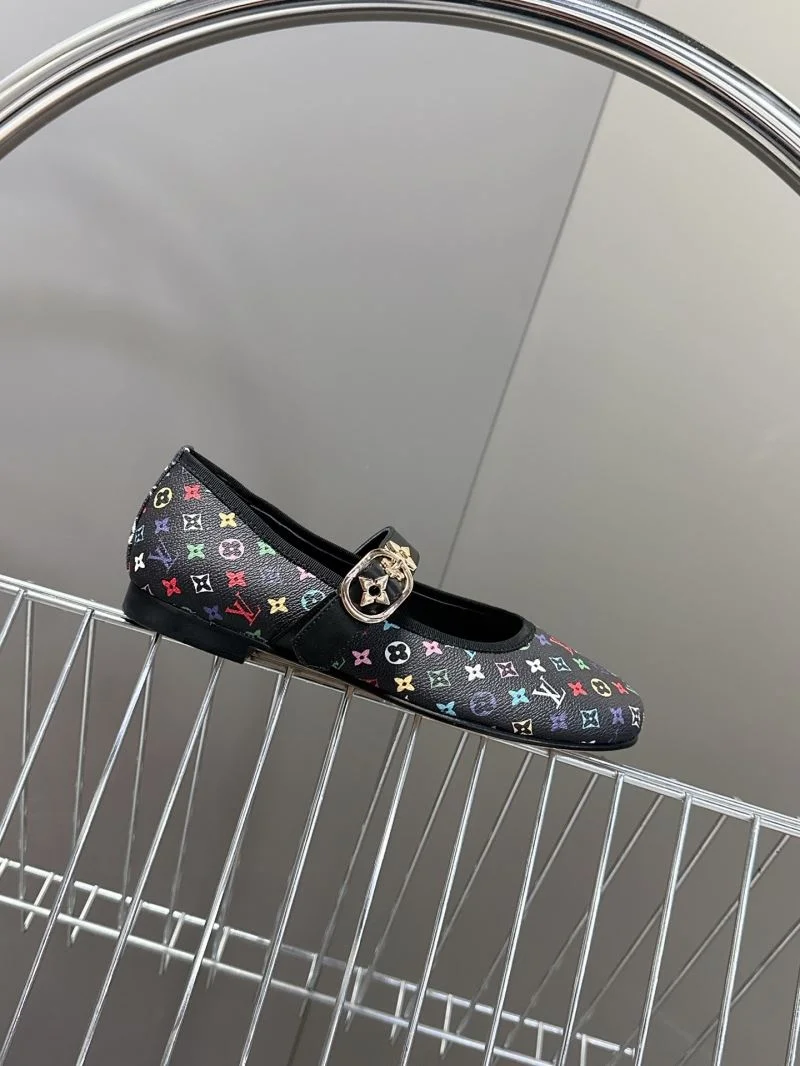 TravelReady Louis Vuitton Flat Shoes 31983