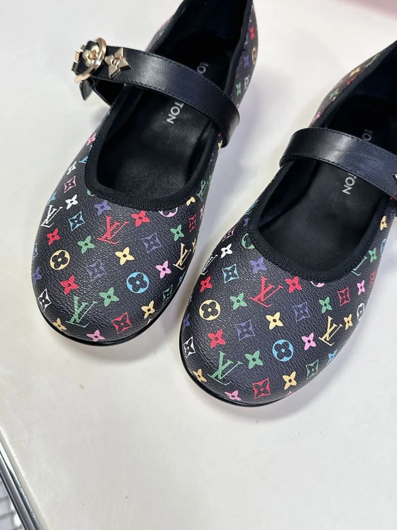 TravelReady Louis Vuitton Flat Shoes 31983