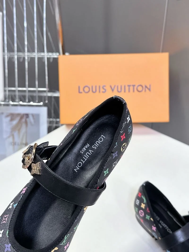 TravelReady Louis Vuitton Flat Shoes 31983