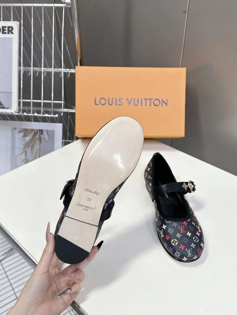 TravelReady Louis Vuitton Flat Shoes 31983