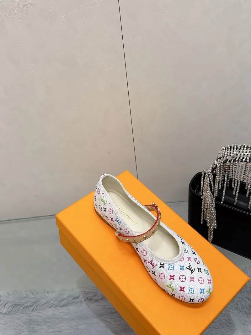 Unique Louis Vuitton Flat Shoes 31989