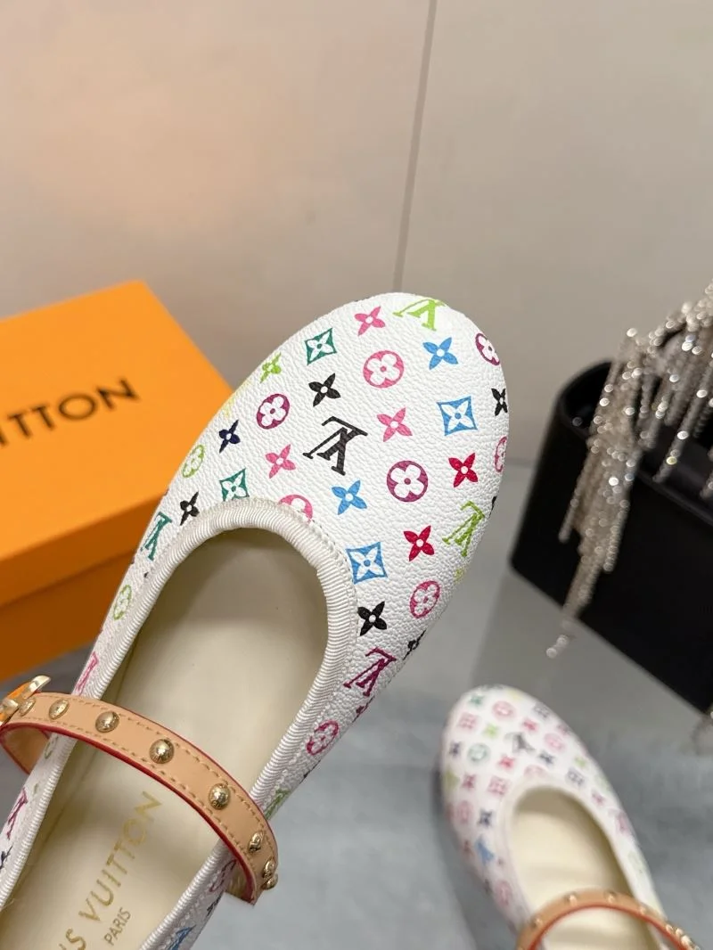 Unique Louis Vuitton Flat Shoes 31989