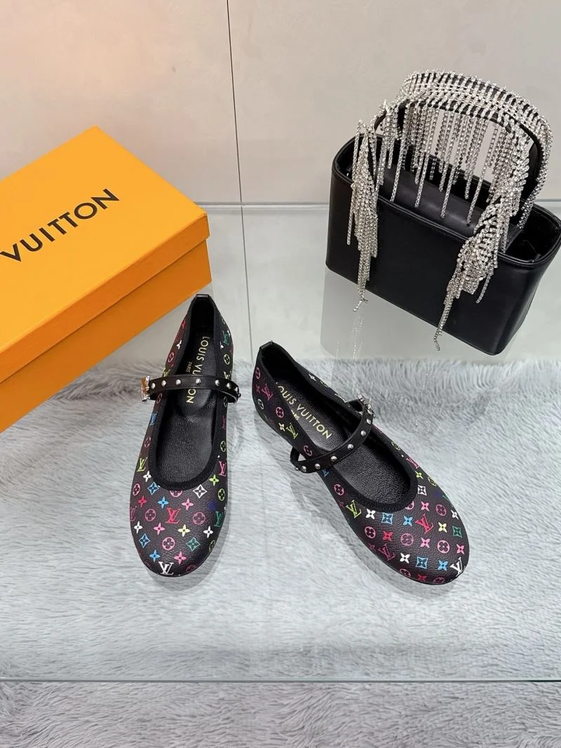 Louis Vuitton Flat Shoes Seasonal 31982