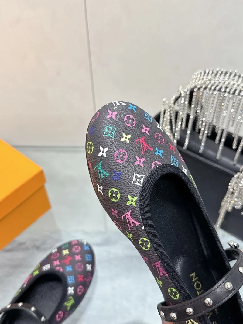 Louis Vuitton Flat Shoes Seasonal 31982
