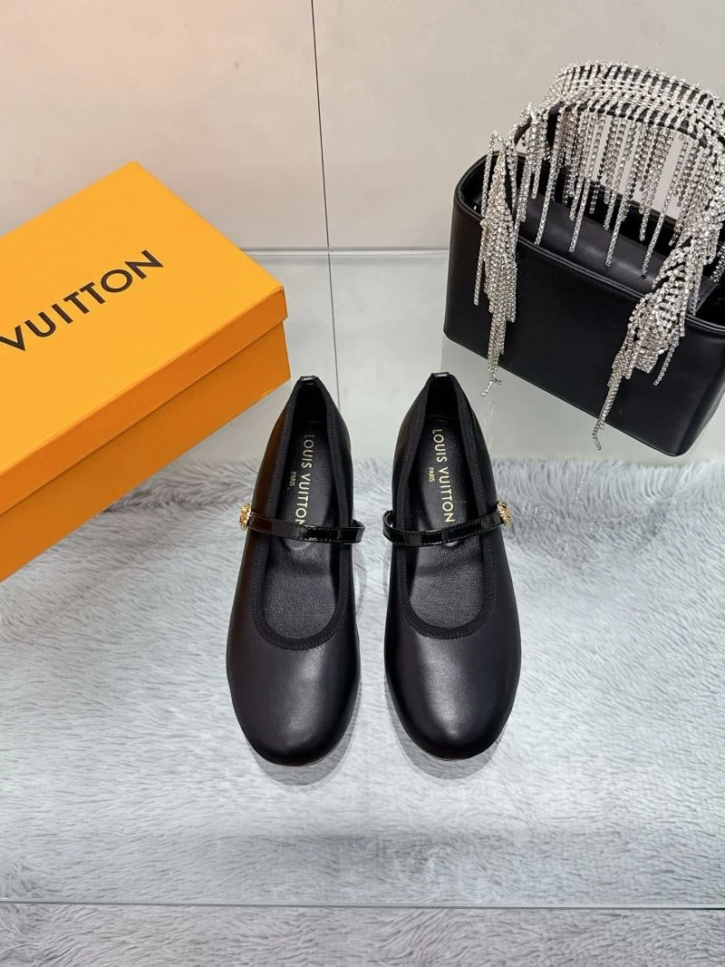 Louis Vuitton Flat Shoes HighPerformance 31999