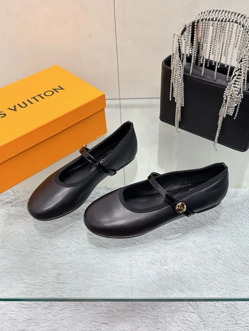 Louis Vuitton Flat Shoes HighPerformance 31999