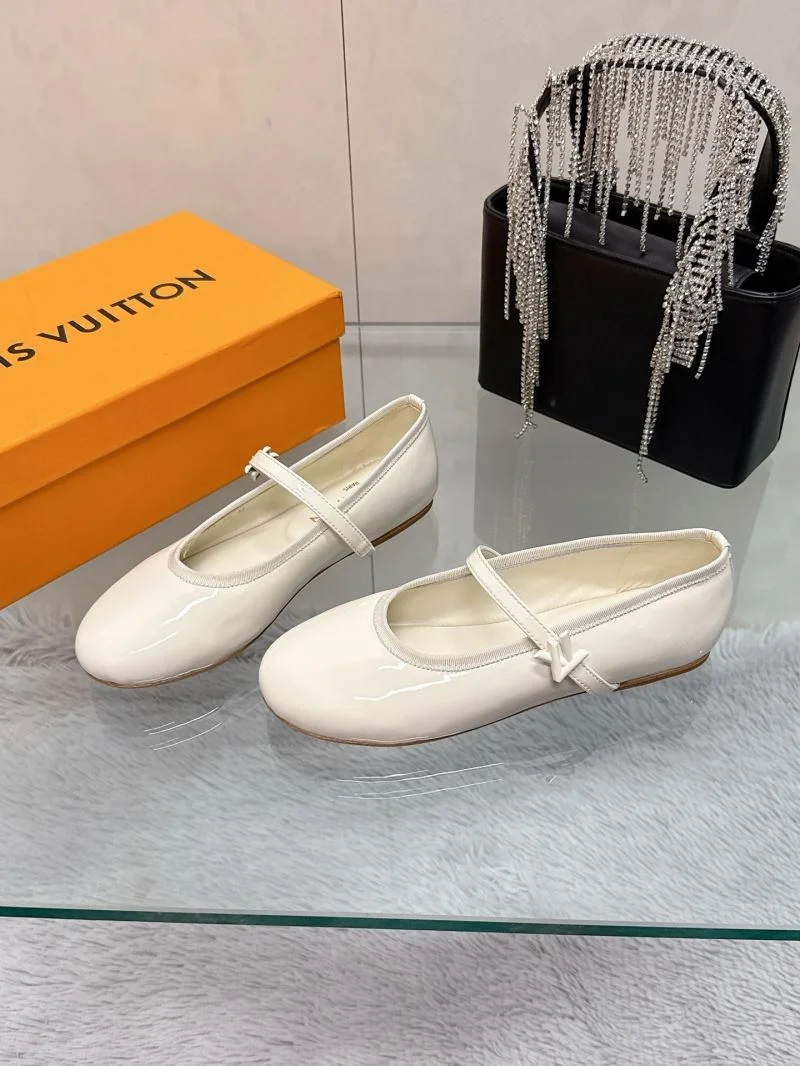 Affordable Louis Vuitton Flat Shoes 31991
