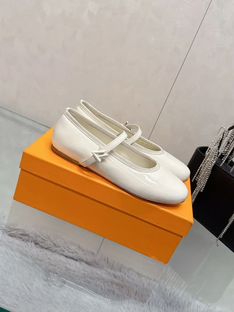 Affordable Louis Vuitton Flat Shoes 31991