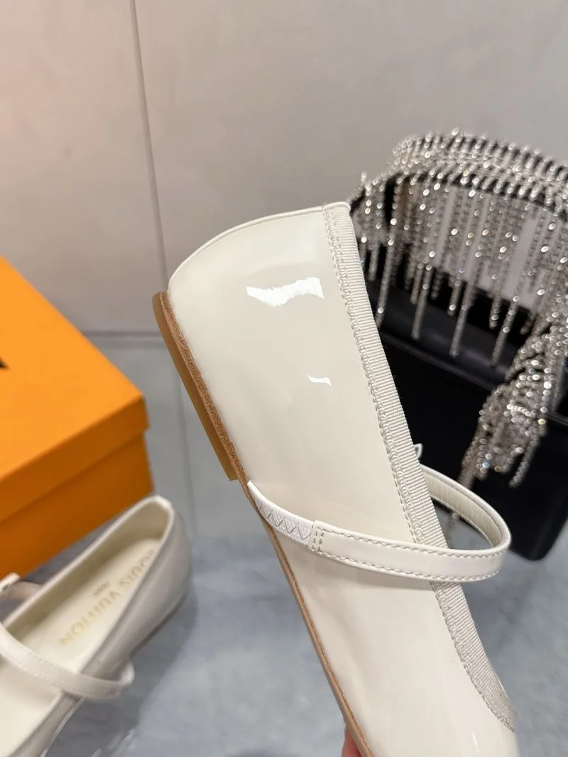 Affordable Louis Vuitton Flat Shoes 31991