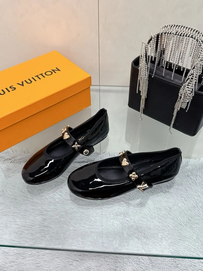 Louis Vuitton Flat Shoes Unique 31992