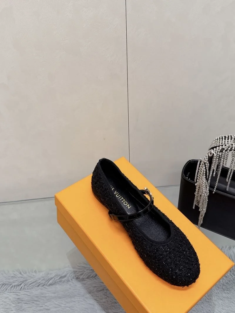 Louis Vuitton Flat Shoes Effortless 31985