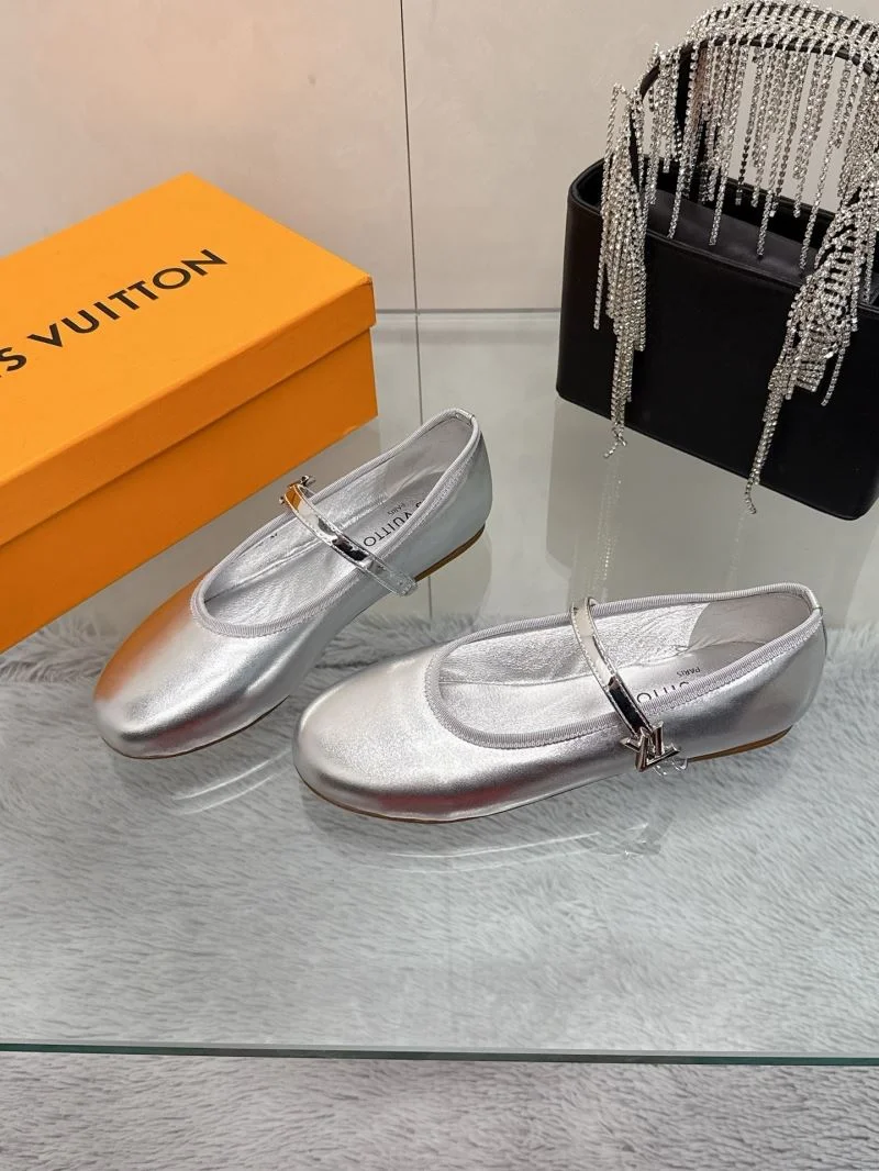 WeatherProof Louis Vuitton Flat Shoes 31993