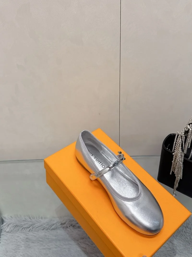 WeatherProof Louis Vuitton Flat Shoes 31993