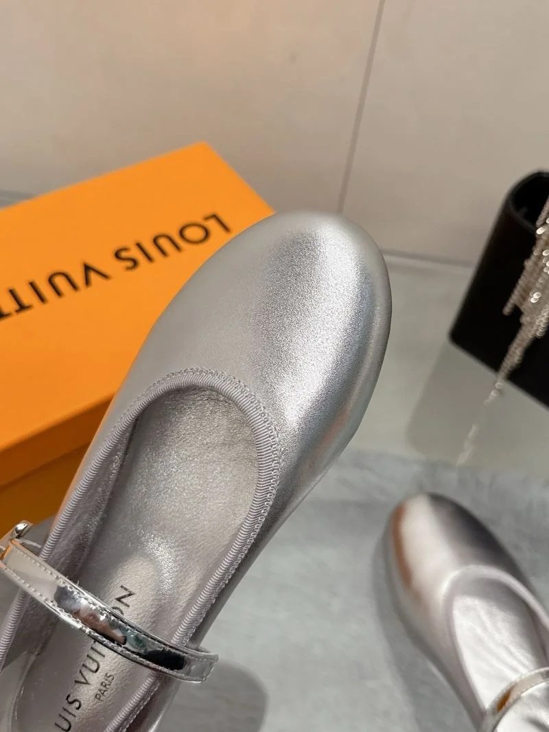 WeatherProof Louis Vuitton Flat Shoes 31993