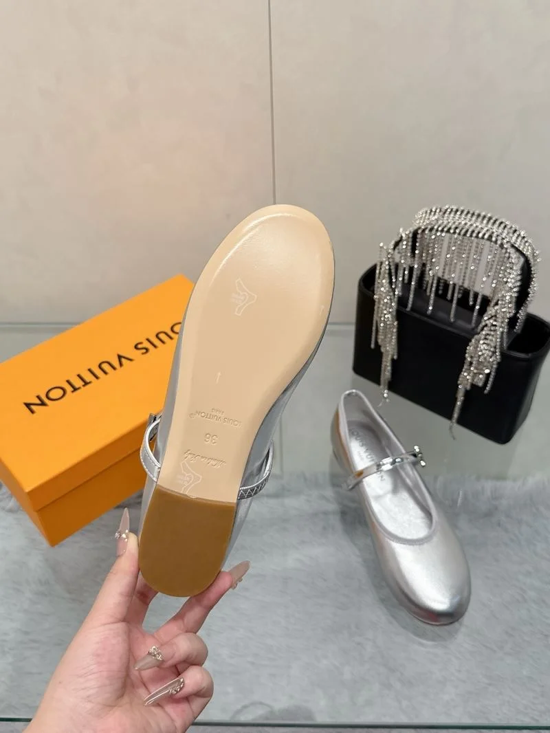 WeatherProof Louis Vuitton Flat Shoes 31993