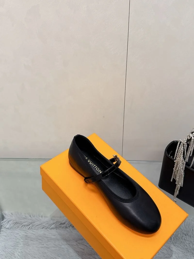 Neat Louis Vuitton Flat Shoes 31987