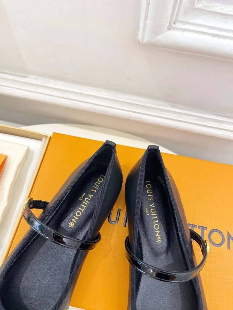 Louis Vuitton Flat Shoes ZipUp 31317