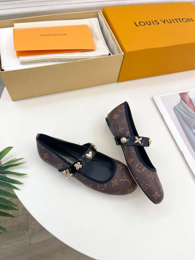 Louis Vuitton Flat Shoes Tailored 31323