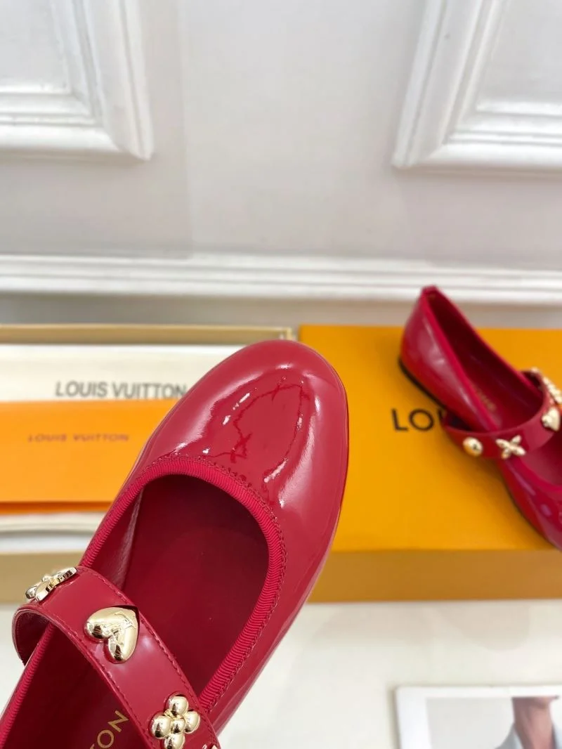 Stylish Louis Vuitton Flat Shoes 31314