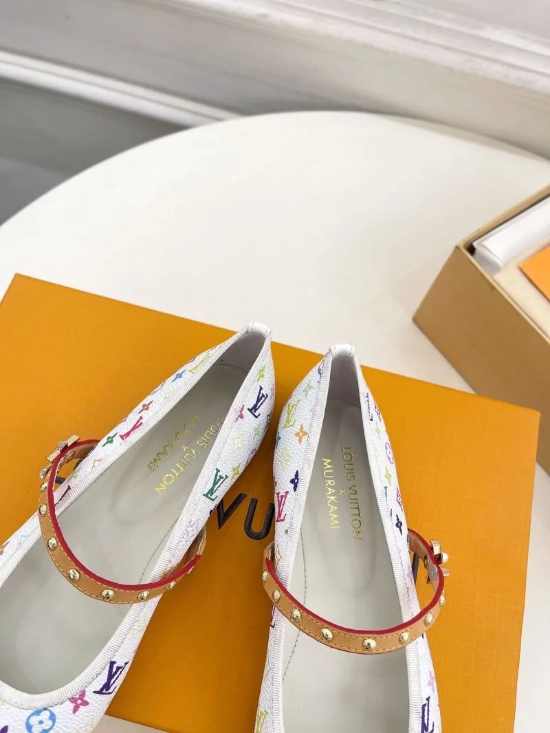 SmoothTexture Louis Vuitton Flat Shoes 31315