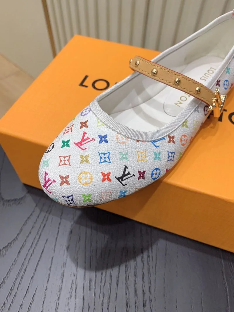 Vibrant Louis Vuitton Flat Shoes 31310