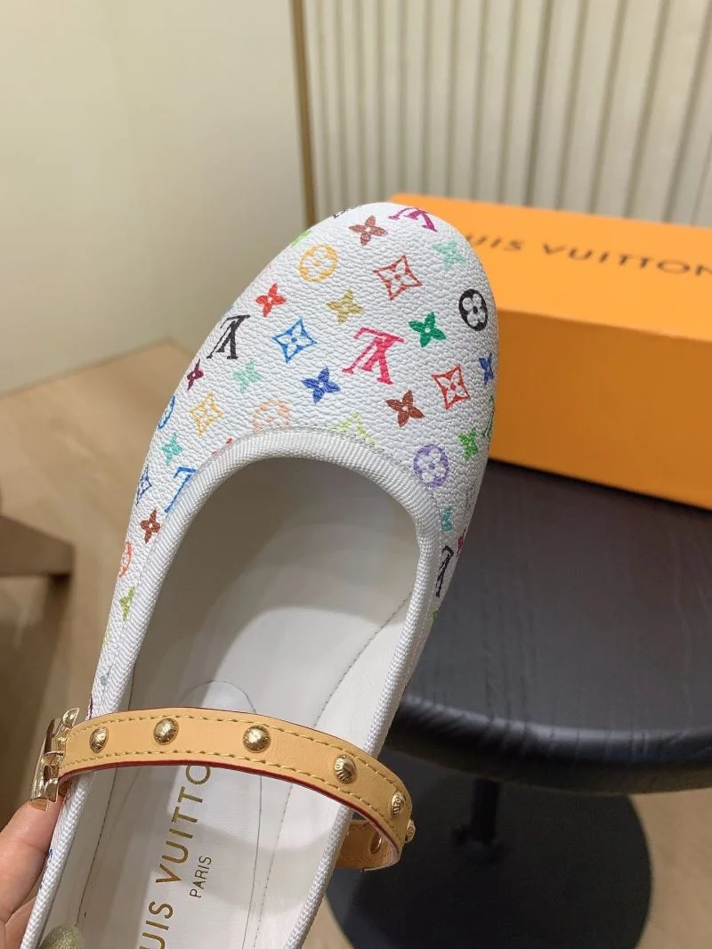 Vibrant Louis Vuitton Flat Shoes 31310