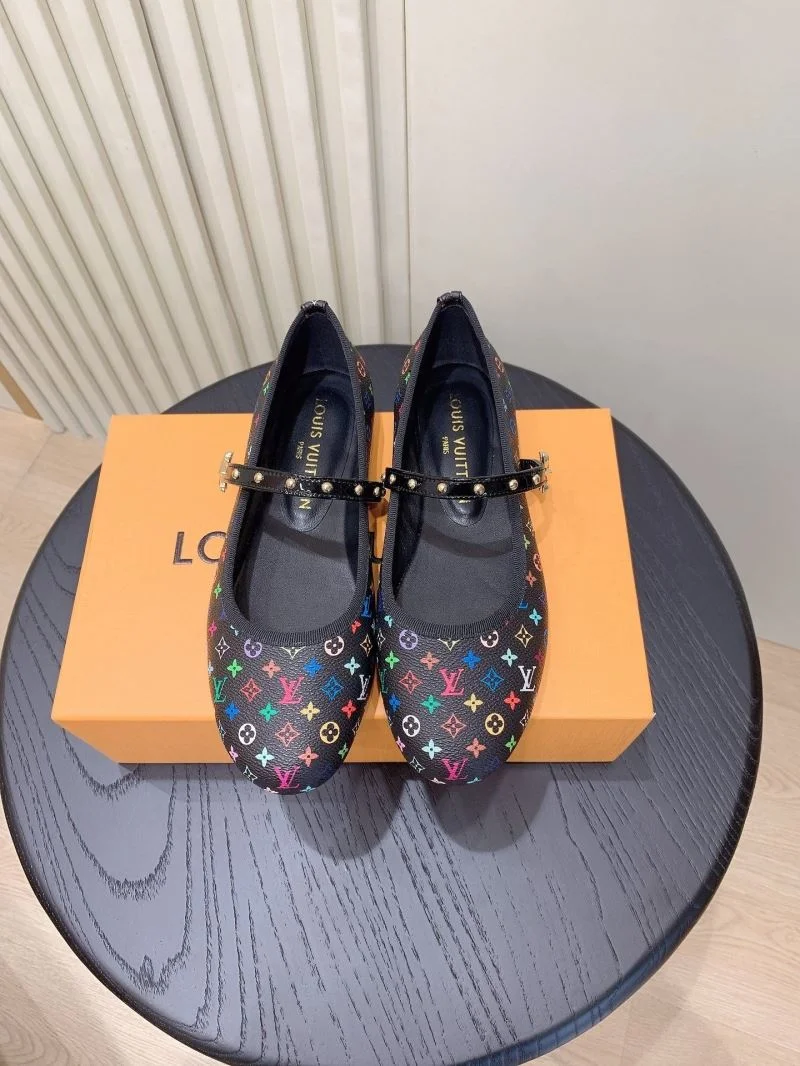Louis Vuitton Flat Shoes Durable 31296