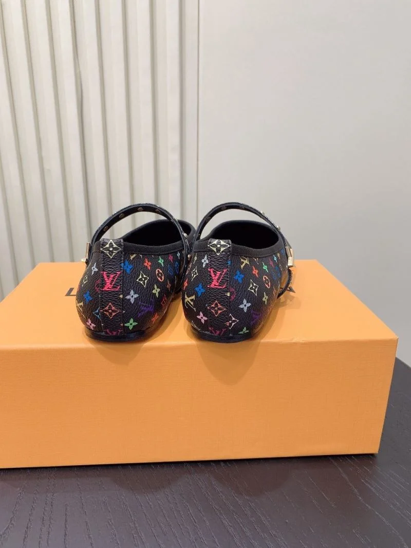 Louis Vuitton Flat Shoes Durable 31296