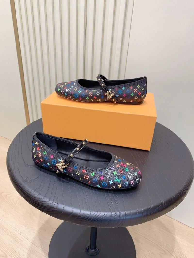 Louis Vuitton Flat Shoes Durable 31296