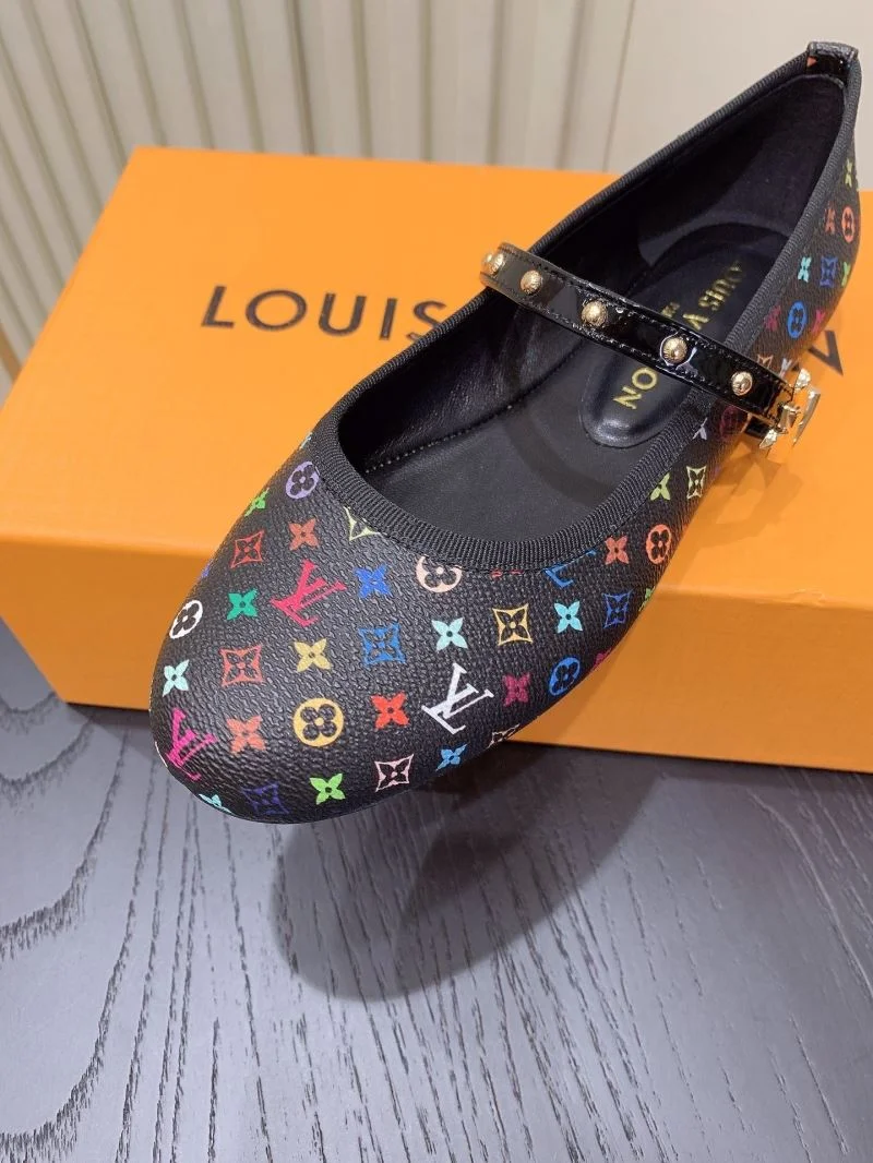 Louis Vuitton Flat Shoes Durable 31296