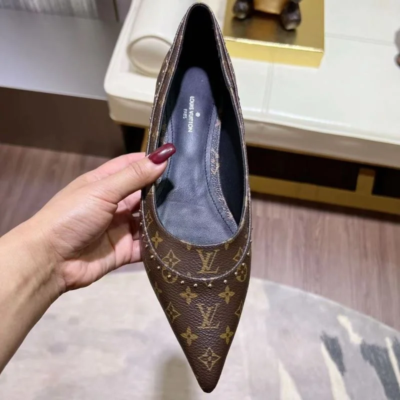 Functional Louis Vuitton Flat Shoes 31287