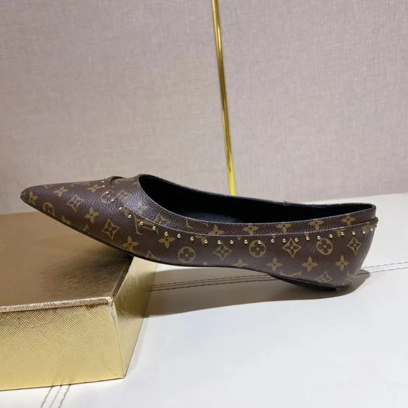 Functional Louis Vuitton Flat Shoes 31287