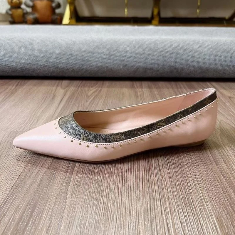 Bright Louis Vuitton Flat Shoes 31283