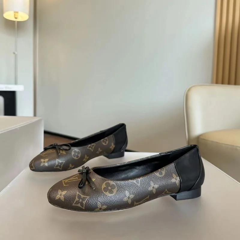 TechFriendly Louis Vuitton Flat Shoes 31304