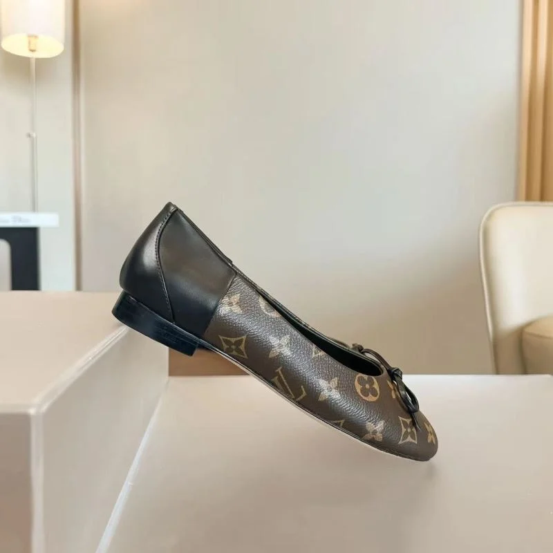 TechFriendly Louis Vuitton Flat Shoes 31304