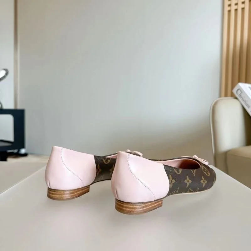 Louis Vuitton Flat Shoes Unique 31312