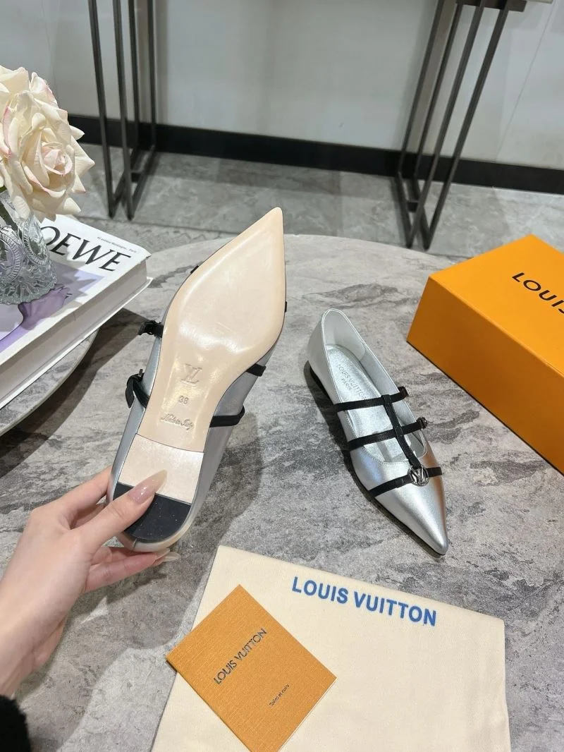 Affordable Louis Vuitton Flat Shoes 31307
