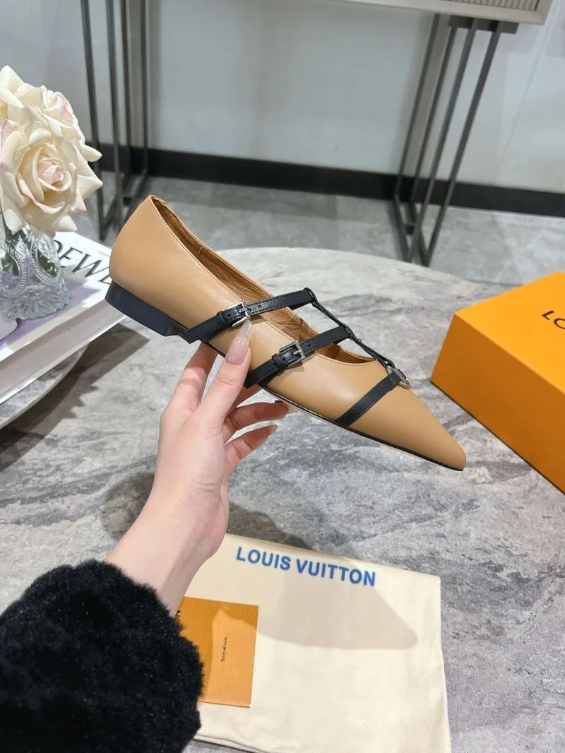 FashionForward Louis Vuitton Flat Shoes 31284