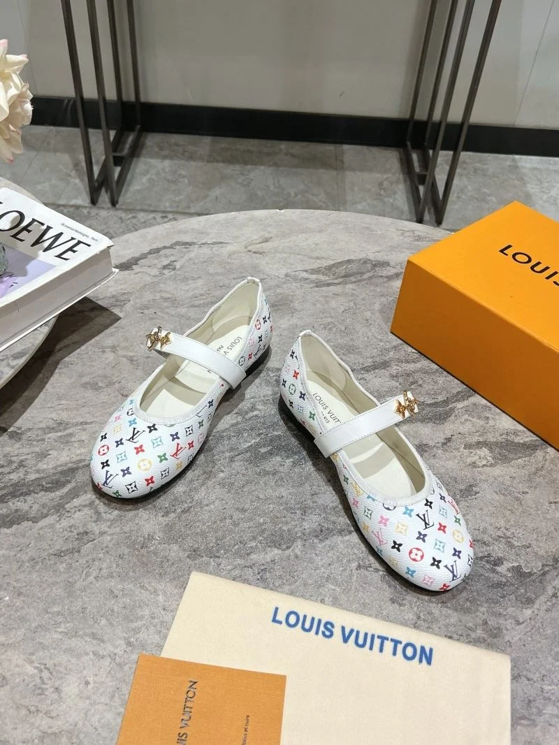 Timeless Louis Vuitton Flat Shoes 31291