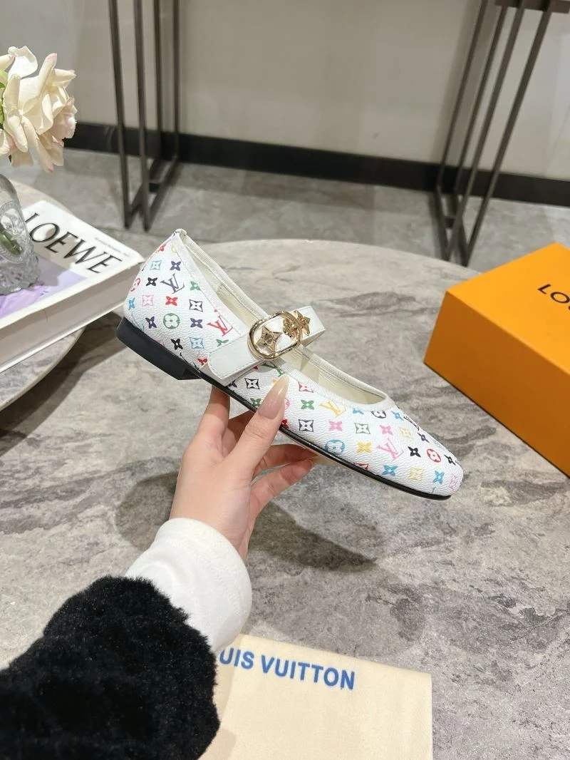 Timeless Louis Vuitton Flat Shoes 31291