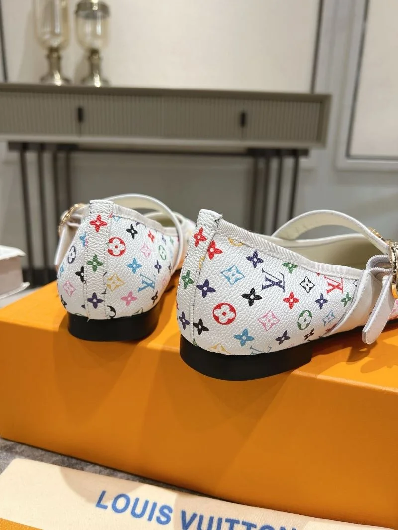 Timeless Louis Vuitton Flat Shoes 31291