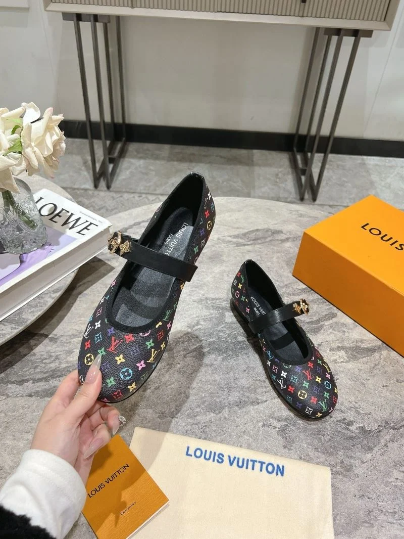 AllSeason Louis Vuitton Flat Shoes 31308