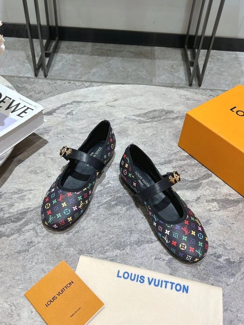 AllSeason Louis Vuitton Flat Shoes 31308