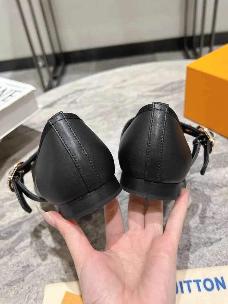 Louis Vuitton Flat Shoes Premium 31298