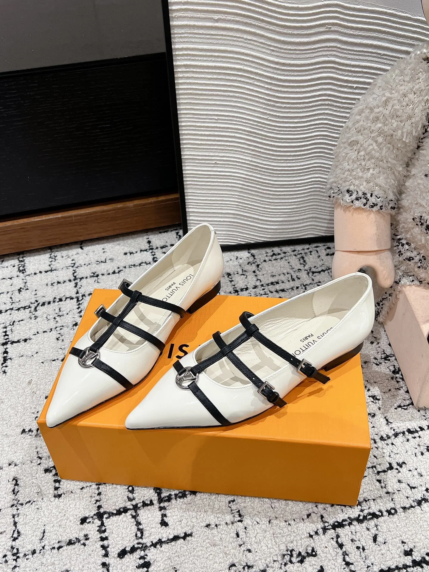 Louis Vuitton Flat Shoes FlexibleFit 31286