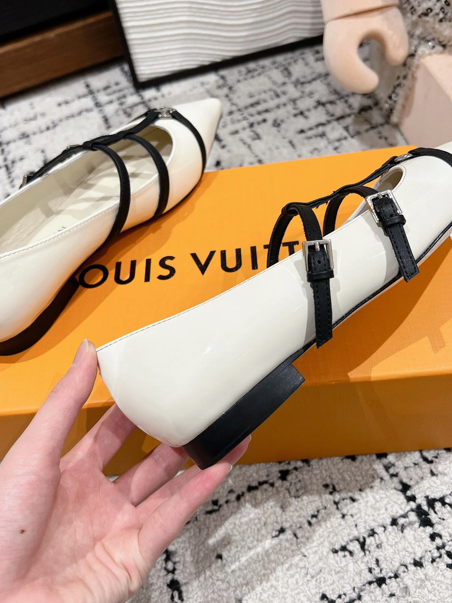 Louis Vuitton Flat Shoes FlexibleFit 31286