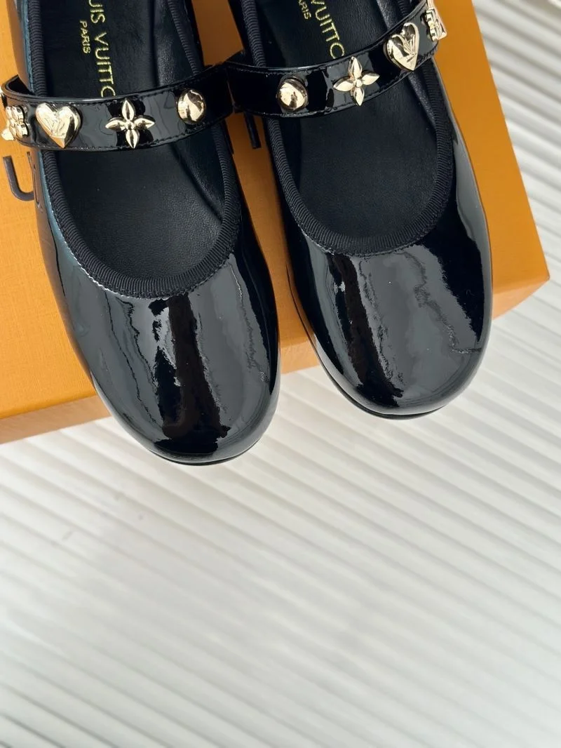 WeatherProof Louis Vuitton Flat Shoes 31299