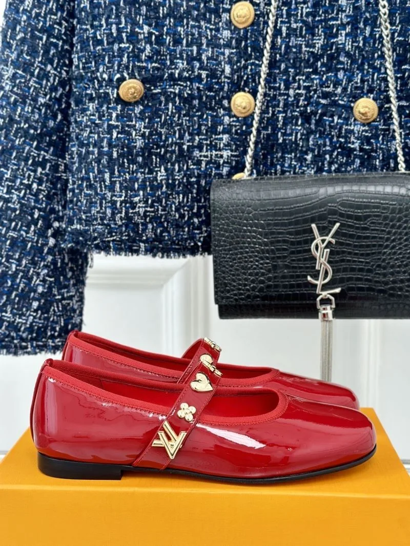 NewStyle Louis Vuitton Flat Shoes 31292
