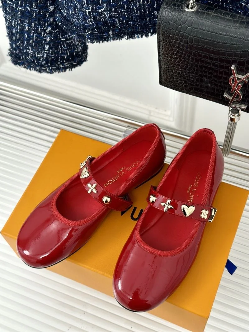 NewStyle Louis Vuitton Flat Shoes 31292