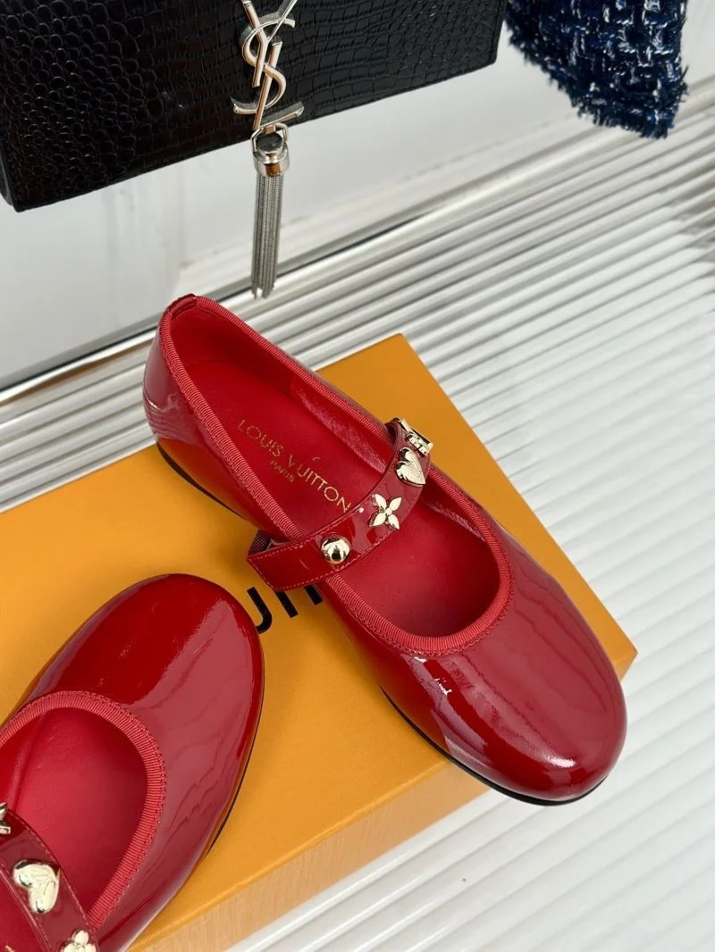 NewStyle Louis Vuitton Flat Shoes 31292